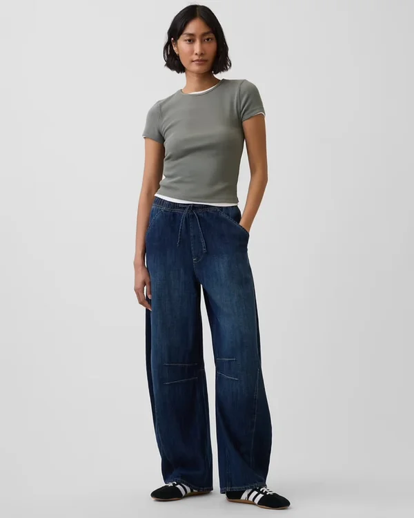 Gap Mid-Rise Easy Horseshoe Jeans On Sale Gap Mid-Rise Easy Horseshoe Jeans On Sale
